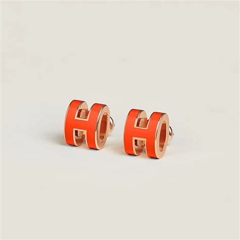 hermes macau sar earrings.